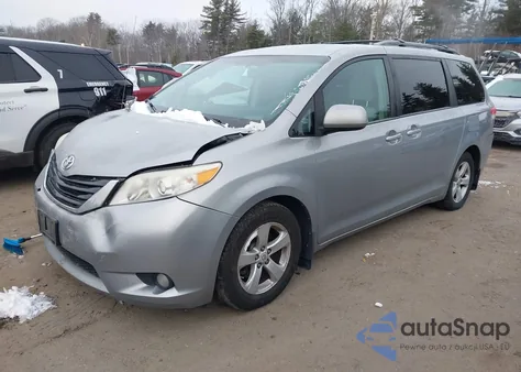 2011 Toyota Sienna Le V6 из США, поврежденный, VIN 5TDKK3DC3BS103180